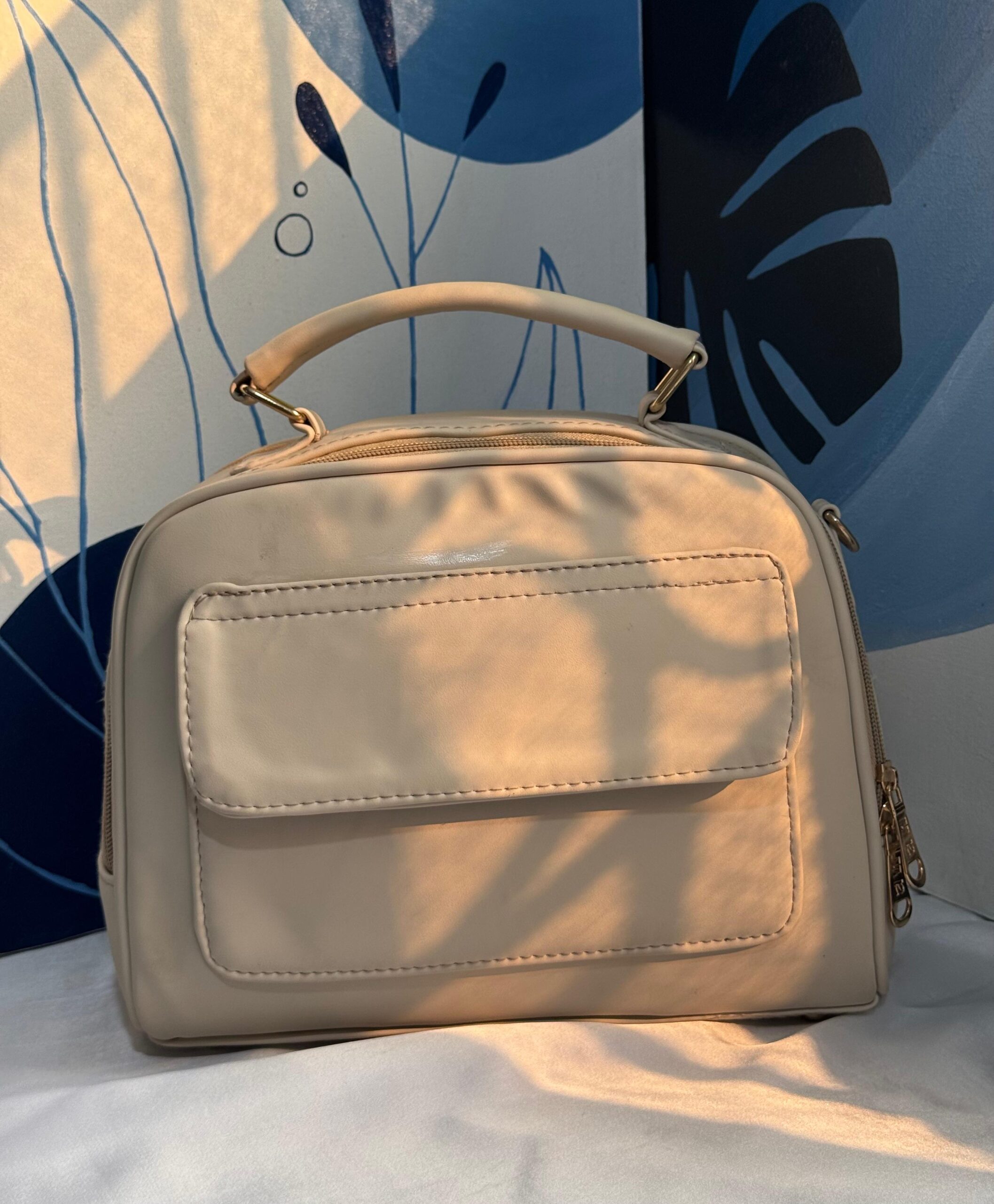 Compact Chic - Image 5