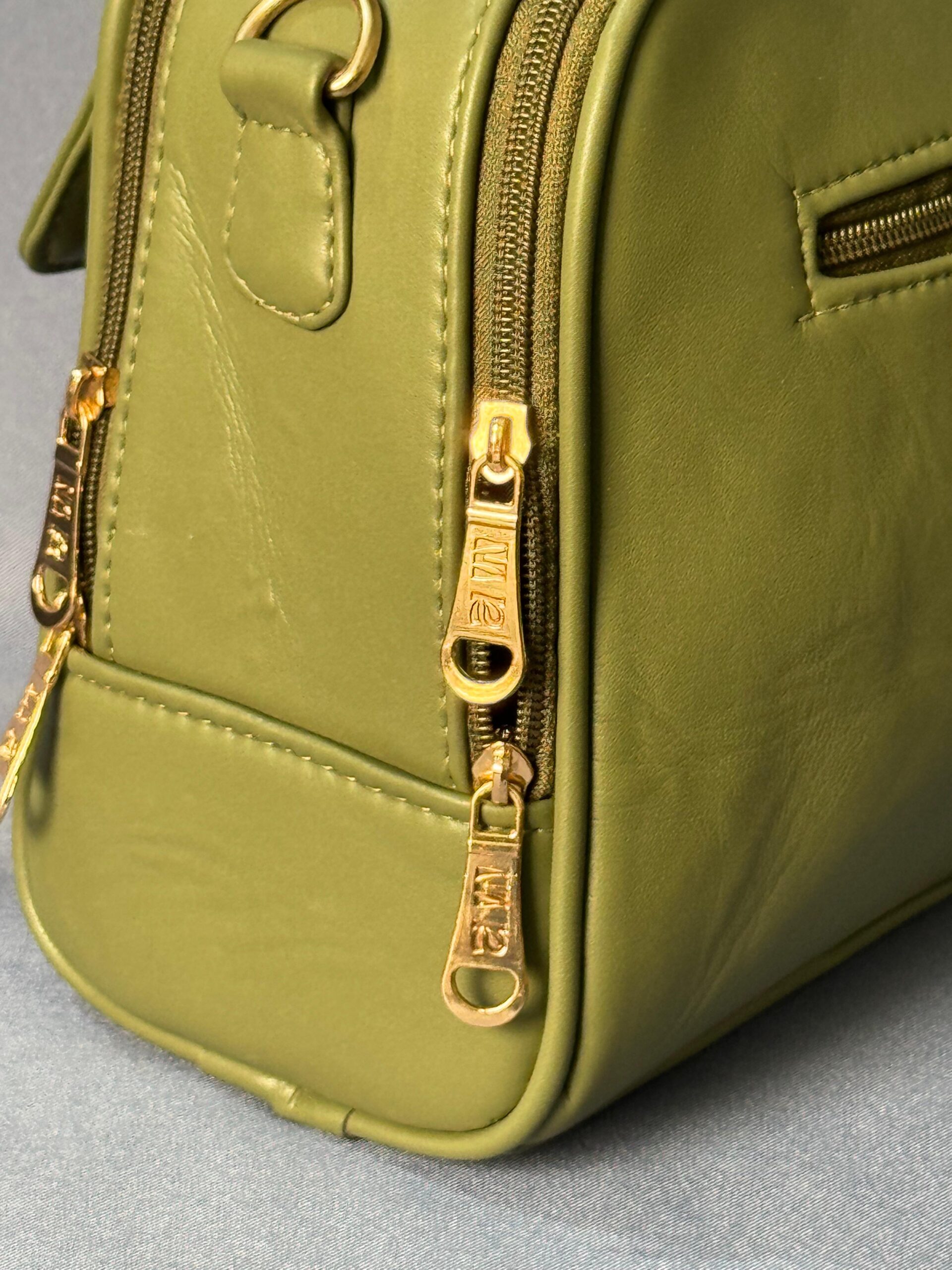 Compact Chic - Image 4