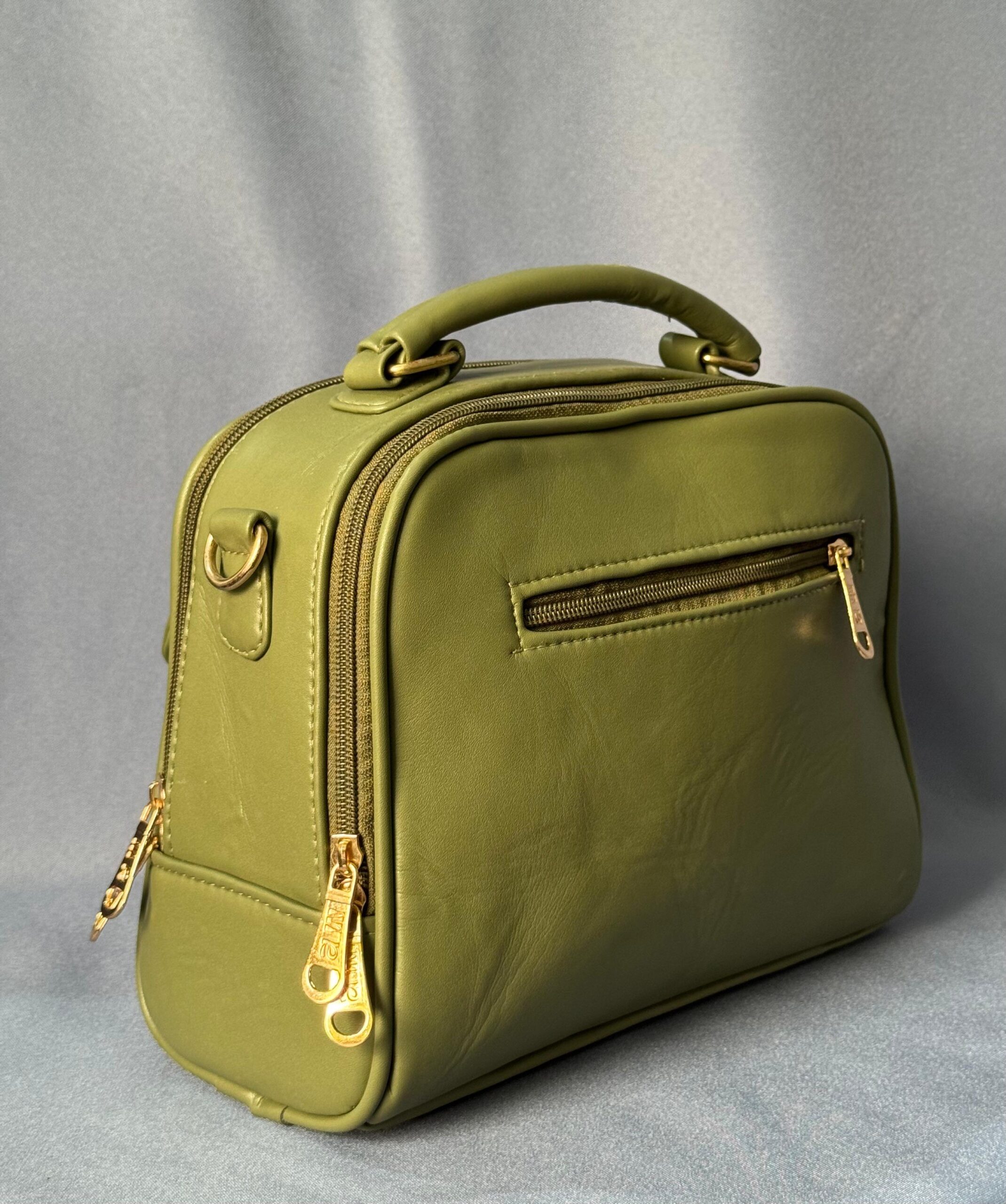 Compact Chic - Image 2