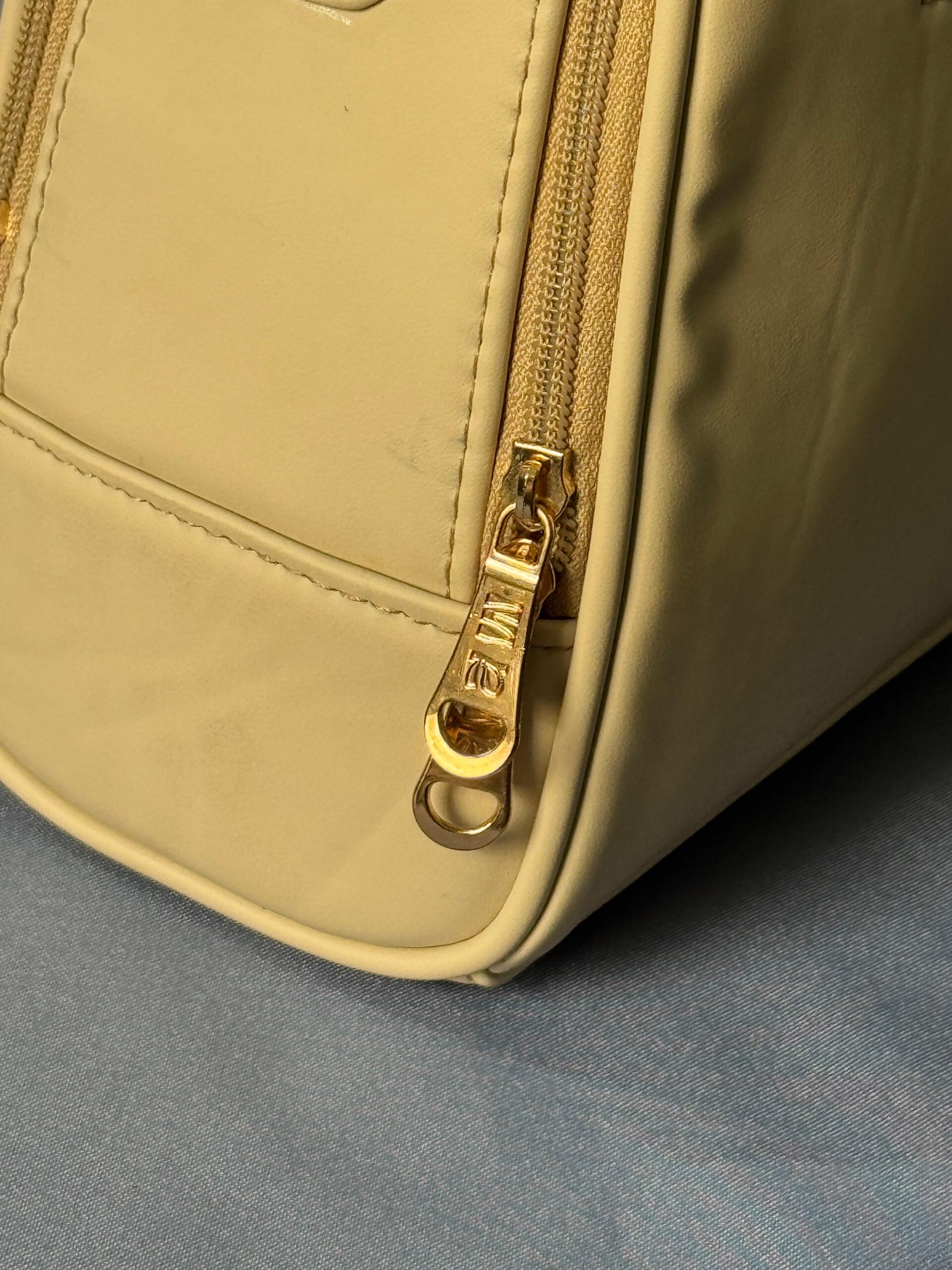 Compact Chic - Image 3